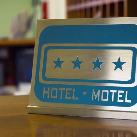 Sporting Motel